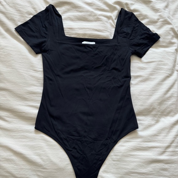 Aritzia babaton contour bodysuit - Picture 1 of 3